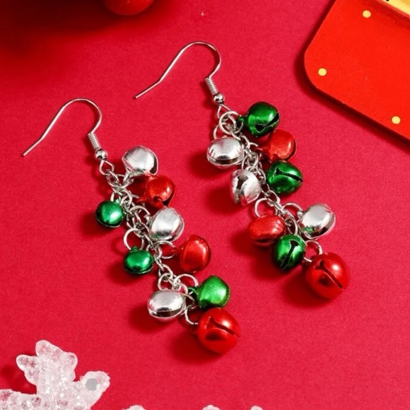 Jingle Bells 🔔🎁🎄✨Merry Christmas Dangle Linear Green & Red Earrings - Picture 2 of 6